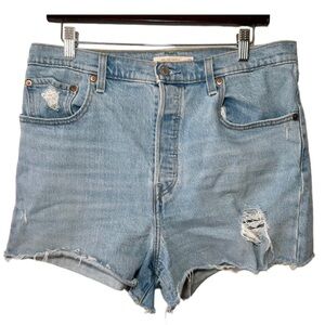 Levi’s Ribcage Button Fly Women’s Shorts size 32